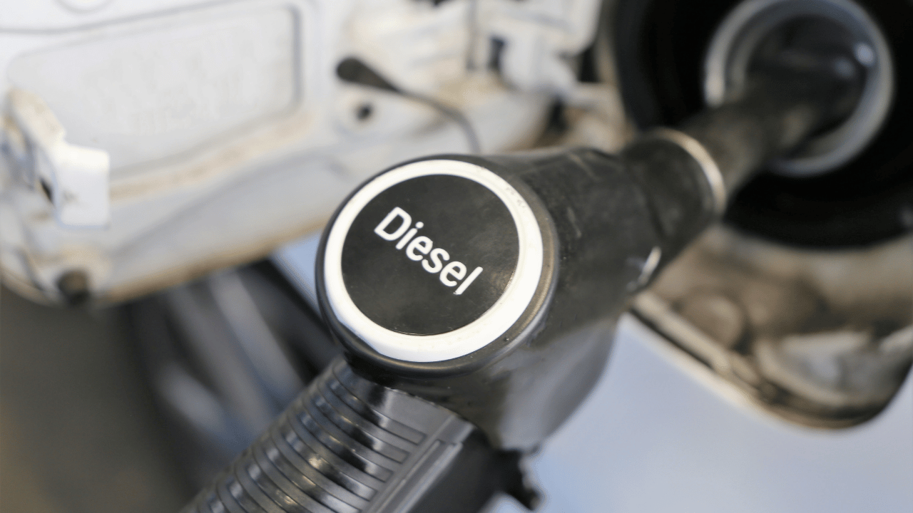Dieselpreise in der Logistik: Herausforderungen und Strategien für Unternehmen